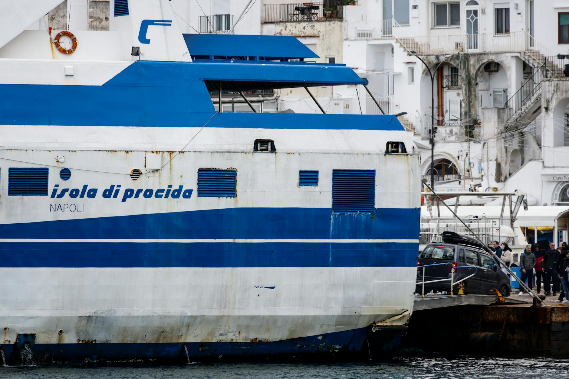 Italy car transport