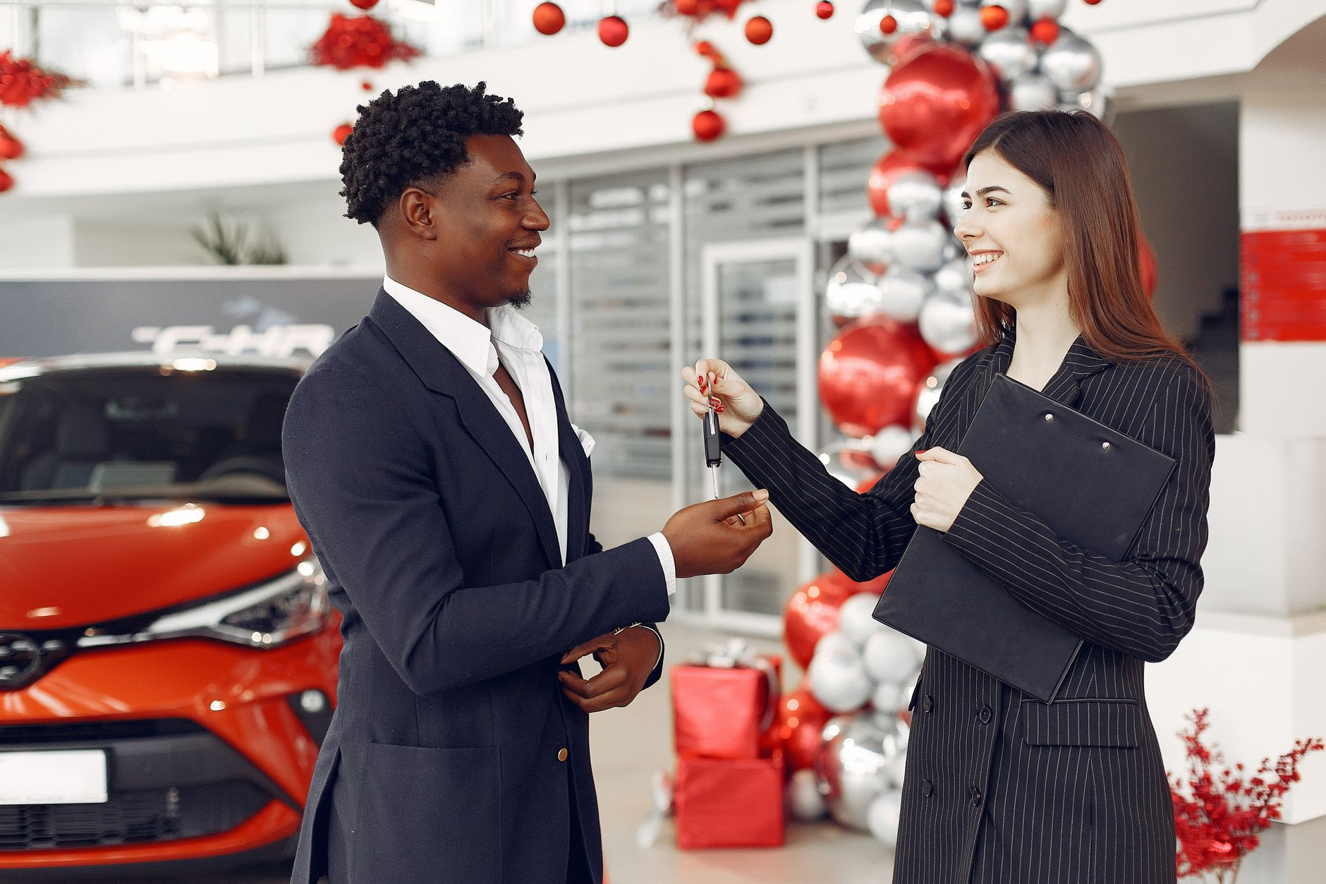 new car dealer service