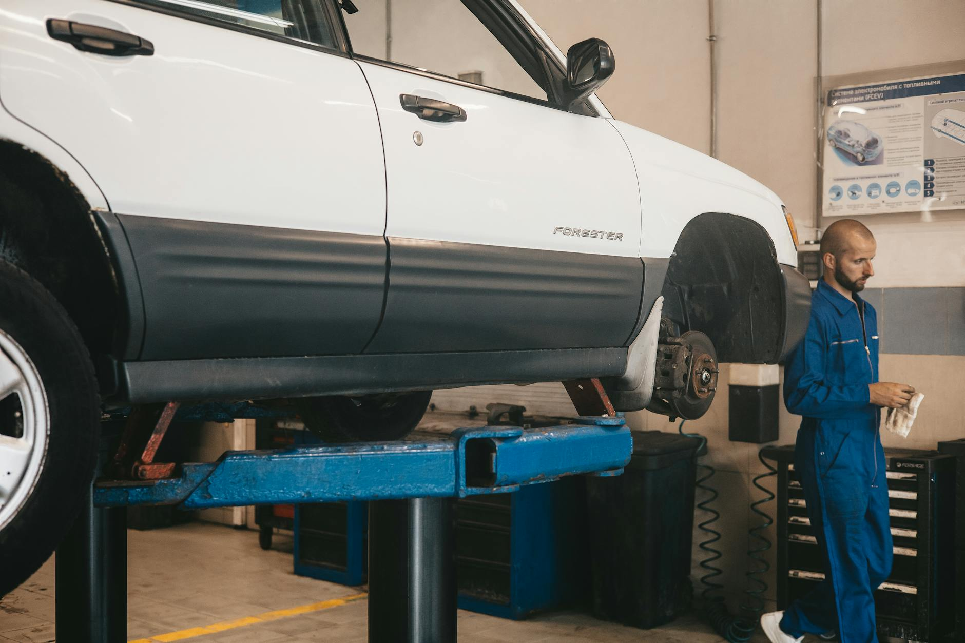 certified auto mechanic Switzerland