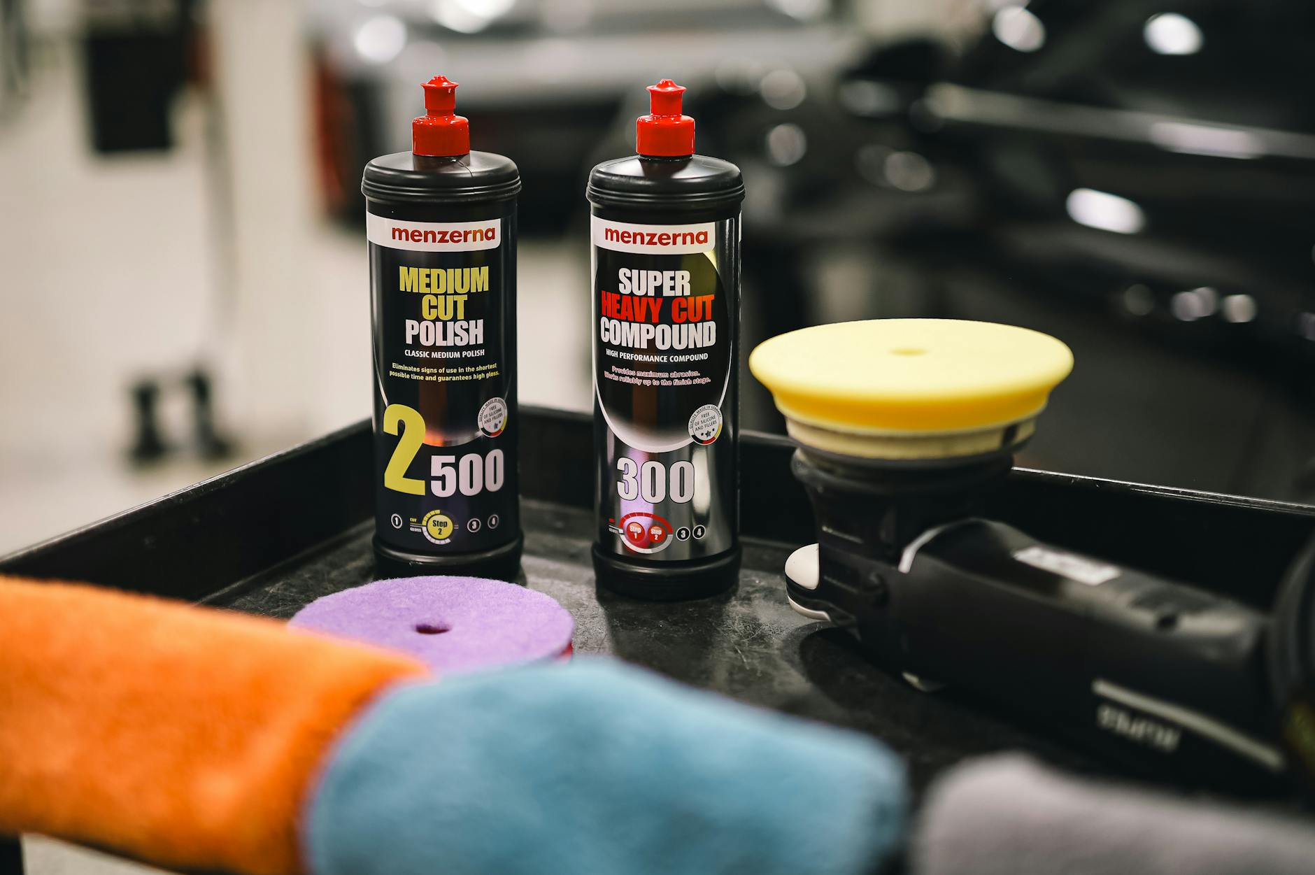 professional car polishing steps