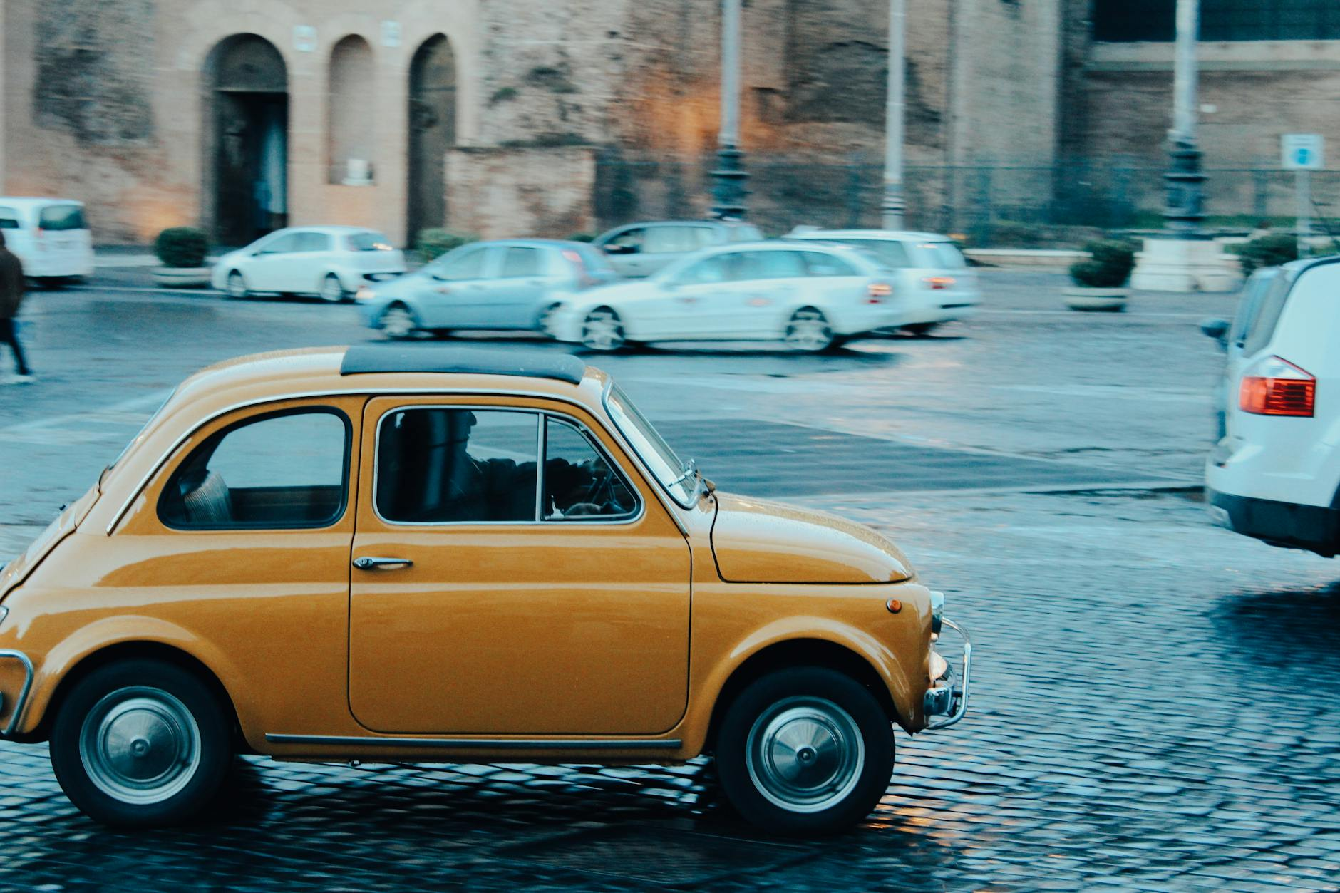Italy car transport