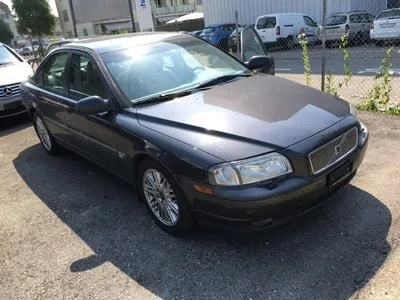 Vom Schrottplatz ins Portemonnaie: Wie Autoankauf Luzern jedes Auto in Geld verwandelt