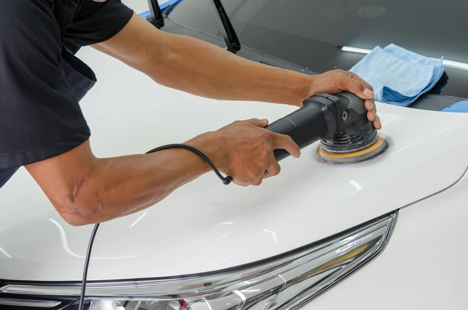 car waxing cost Switzerland